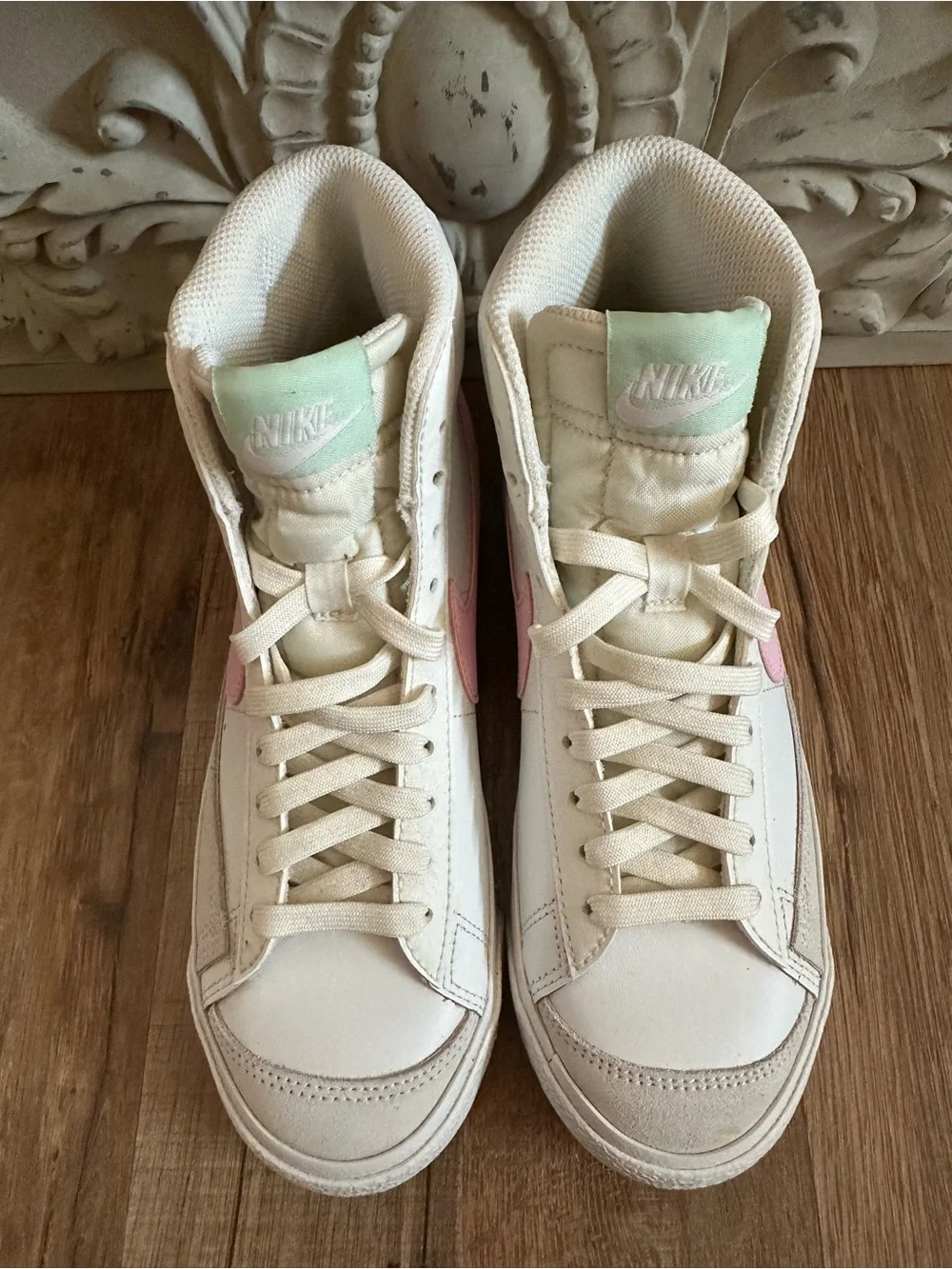 Nike Cream High-Top Sneakers with Pink & Mint Accents 5.5 big kids